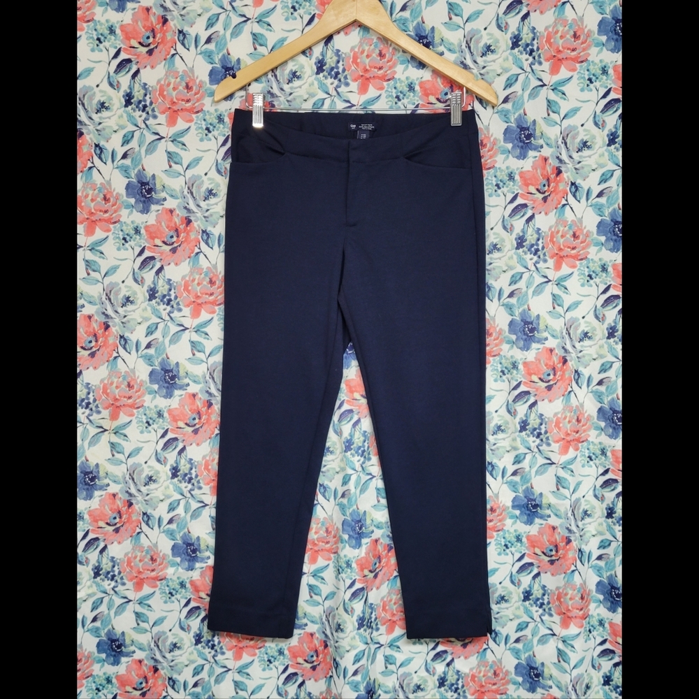 Gap navy blue cropped Ponte pant size 4